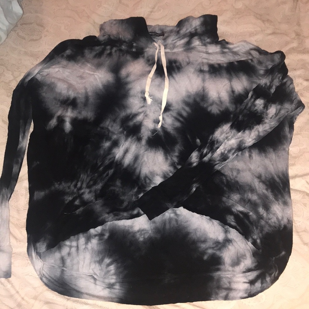 Brandy Melville tie die hoodie